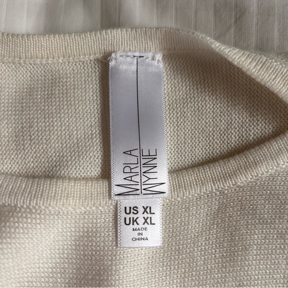 MarlaWynne Color-block Top - Picture 5 of 6